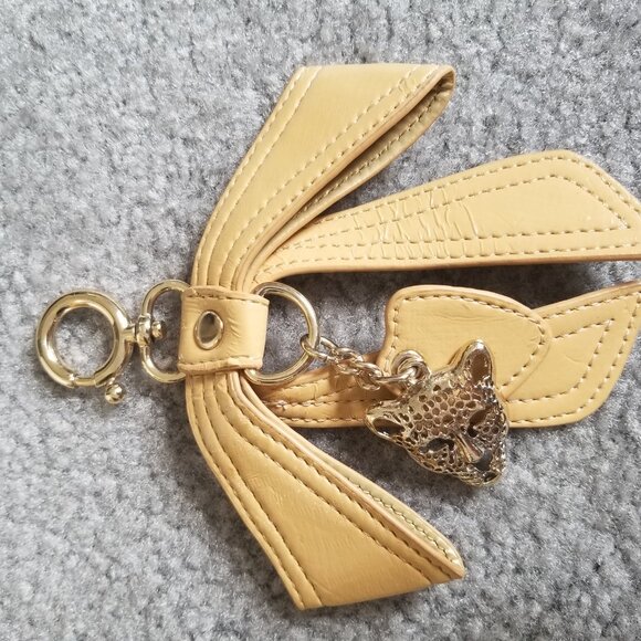 Ivanka Trump Beige Shiny Handbag with Detachable Keychain - Picture 5 of 16